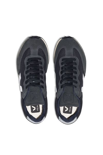 VEJA Sneakers Modell Rb 0102367 - Bequem und stilvoll