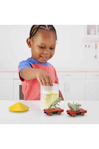 Thomas&Friends Thomas and Friends Color Changing Train Surprise Package HPH37