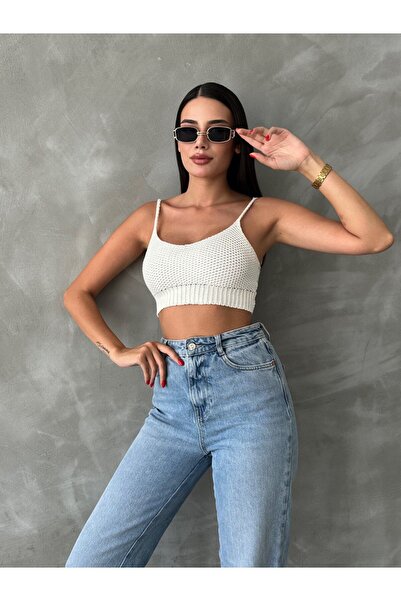 oshebu Εκρού – Μπλούζα με λουράκια και λεπτομέρεια δαντέλας στο πίσω μέρος