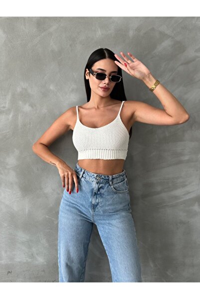 oshebu Εκρού – Μπλούζα με λουράκια και λεπτομέρεια δαντέλας στο πίσω μέρος