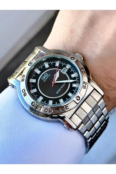 Q&Q Men's Metal Gray Thick Numeral Bezel Red Analog Watch with Seconds and Calendar Display