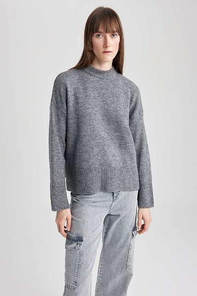DeFacto Weich strukturierter Pullover mit Rundhalsausschnitt A5015axns