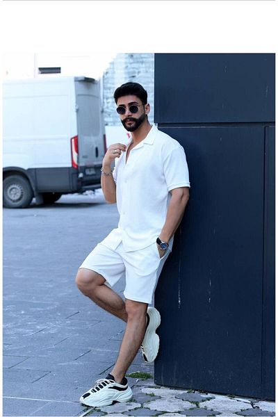 AllWearStyle طقم شورت وقميص أبيض كبير الحجم - كم قصير
