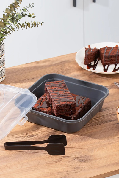 abnturk 32 cm ebatlarında 11 cm derinliğnde KARE  Kilitli Kapaklı Pasta Kek B...