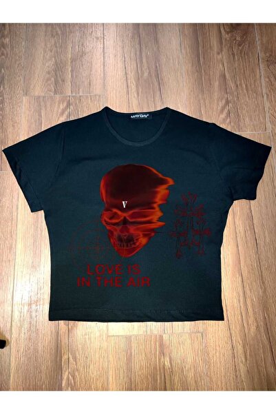 MAYDAY CULTURE Γυναικείο μπλουζάκι με στάμπα με λαιμόκοψη σε μήκος μέσης