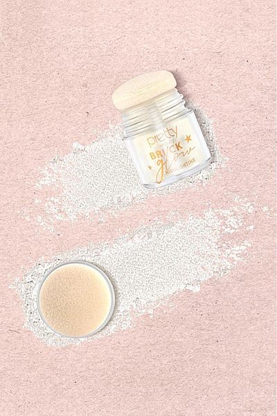 SEVRU Glitter Illuminator Special Bottle with Light Formula and Pearlescent - Soft Head and Sponge