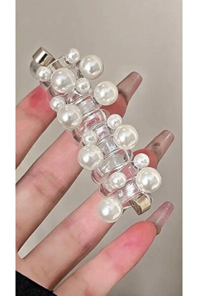 Âlâ Atelier White Pearl Beaded Spring Spiral Buckle Pasta