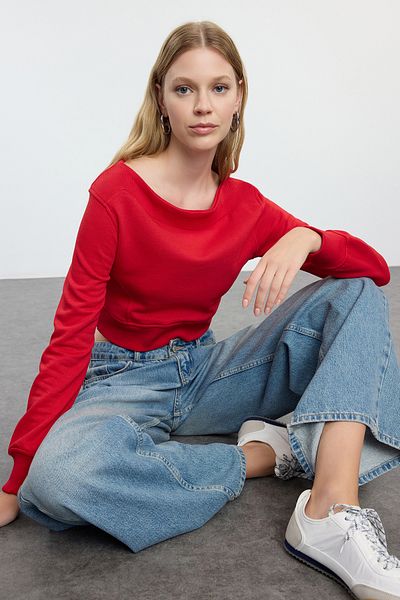 Trendyol Collection Red Crop knitted SWeatshirt - Boat Neck, Regular Fit TWOAW25sw00036
