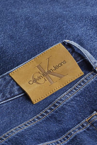 Calvin Klein Szabványos egyenes vágás