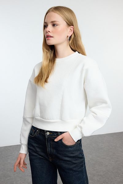Trendyol Collection Ecru Fleece prošívání Detailní tlustá vnitřní mikina - Regular Fit TWOAW24SW00169