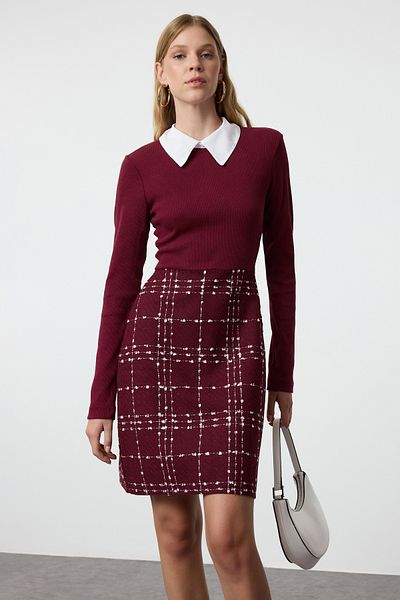 Trendyol Collection Rochie țesută în carouri cu model în carouri burgundă - TWOAW21EL0454