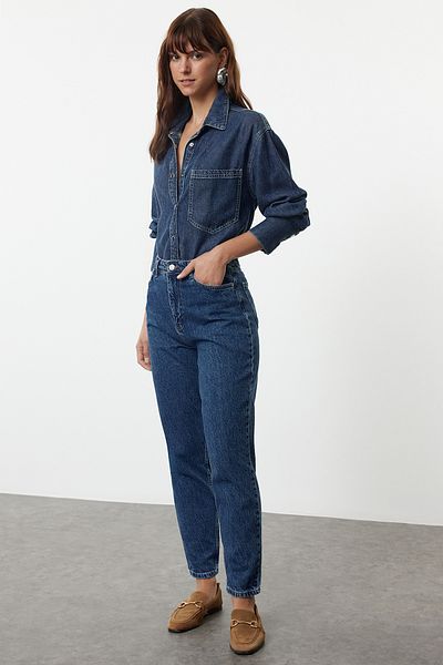 Trendyol Collection Blugi Mom cu talie înaltă albaștri TWOAW25JE00072