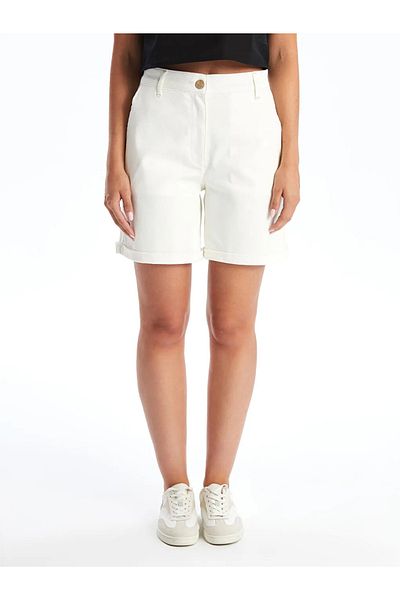 LC Waikiki Natuvera Creme Farbe - Einfarbig Gabardine Damen Shorts, Standard Fit
