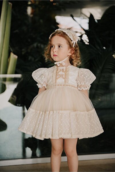 MIALORA EXCLUSİVE By Emel Ebru Özdemir Krem Rengi Özel Tasarım Kız Çocuk Vintage Elbise , Saç Aksesuarlı Kız Çocuk Abiye