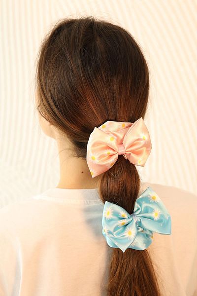 Modex Daisy Patterned Double Bow Hair Clip