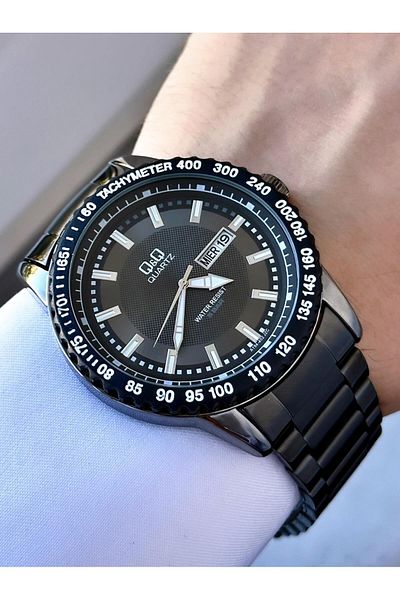 Q&Q Men's Black Tachometer Frame Date and Day Display Sports Analog Watch