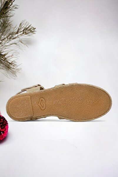 Ponchiq Gold Color Three-Stripes Sandals for Girls