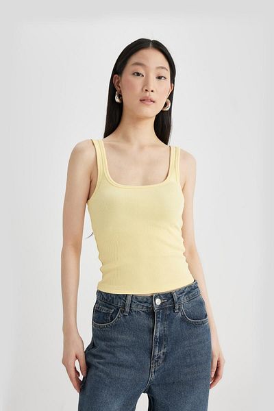 DeFacto Athlete-Camisole mit eckigem Kragen und schmaler Passform, gerippt - X9420az24sp
