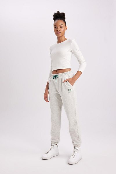 DeFacto Fit Standard Fit Double Pocket Jogger Leg Standard Thick Sweatpants B9294ax23wn