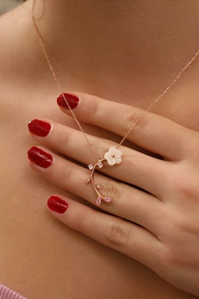 Genel Markalar 925 Ayar Gümüş Manolya Çiçeği Kolye