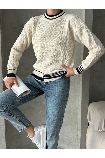 BEJNA Ecrufarbener Strickpullover für Damen – Strick- und Paspeldetails