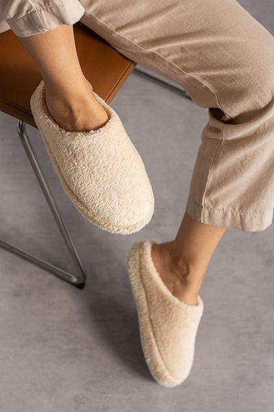Moda Frato Plyšové dámské domácí pantofle Modafrato - zimní pantofle s chlupatou a tichou podrážkou