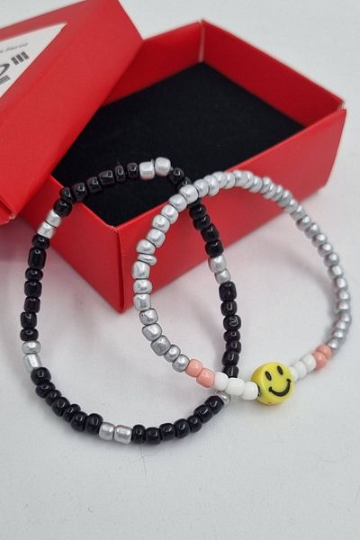 KRIMO Stray Kids Seungmin - Smiling Face Emoji Patterned Beaded Double Bracelet Set