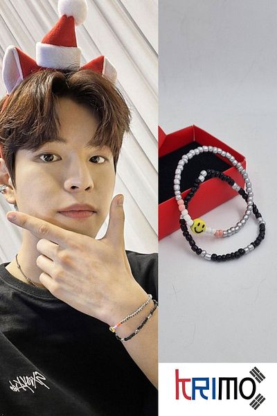 KRIMO Stray Kids Seungmin - Smiling Face Emoji Patterned Beaded Double Bracelet Set