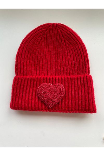 byebruketenci Red Children's Beanie - Glitter Heart and Punch Detail
