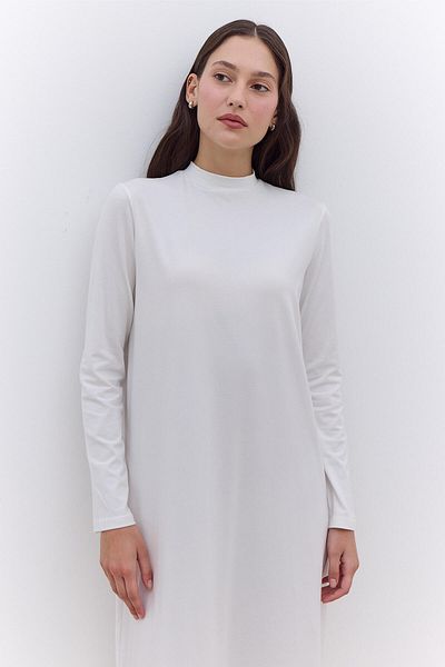 Manuka Ecrufarbenes, langärmliges Lycra-Kleid