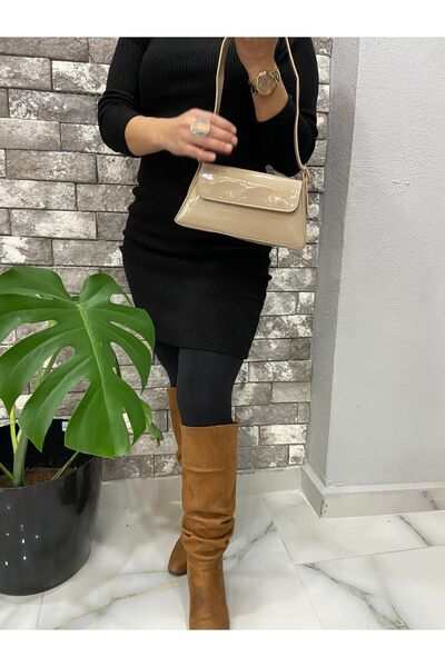 GÖNÜL Patent Leather Baguette Bag