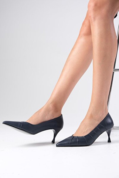 Mio Gusto Dámské boty na podpatku se stahovací šňůrkou Nina Navy Blue