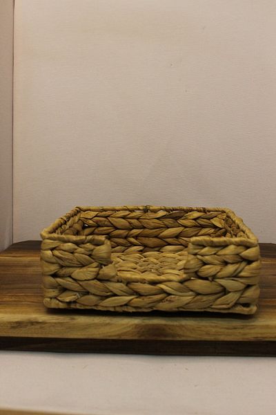 HANDSOME Wicker Napkin Holder