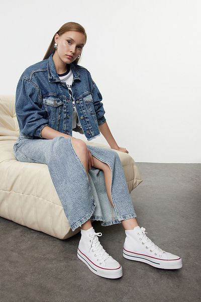 TRENDYOL SHOES Magas felső fehér női tornacipő - TAKAW25SN00000