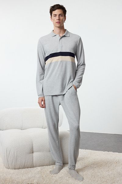 Kolekcia Trendyol Súprava šedého pleteného pyžama Regular Fit - Pique Fabric TMNAW25PT00018