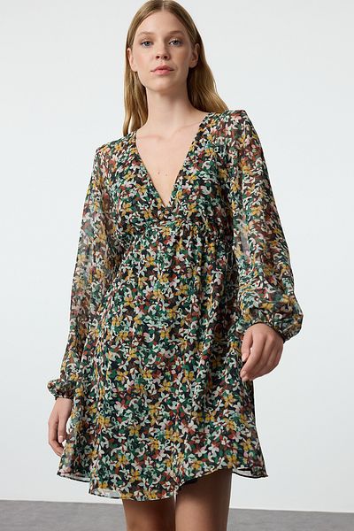 Trendyol Collection Mehrfarbiges ethnisches Mini-Webkleid TWOSS23EL00519