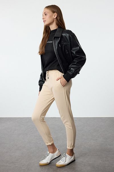Trendyol Collection Basic Stone Jogger Sweatpants - Dünn gestrickt, TWOAW21EA0194