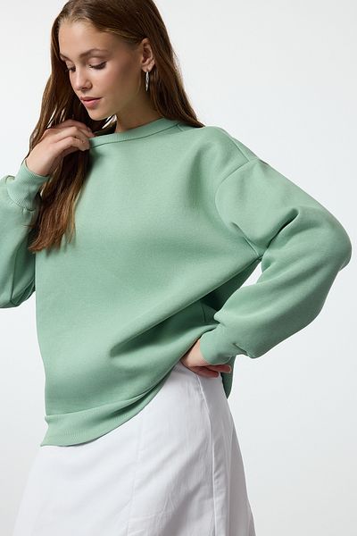 Trendyol Collection Mintfarben - Oversized-Sweatshirt aus Fleece mit Rundhalsausschnitt, Basic-Sweatshirt aus Strick TWOAW24SW00102