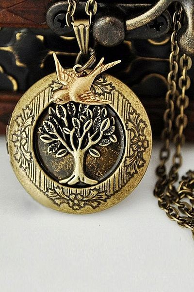 LADYMİRAGE Secret Garden Vintage Locket Necklace