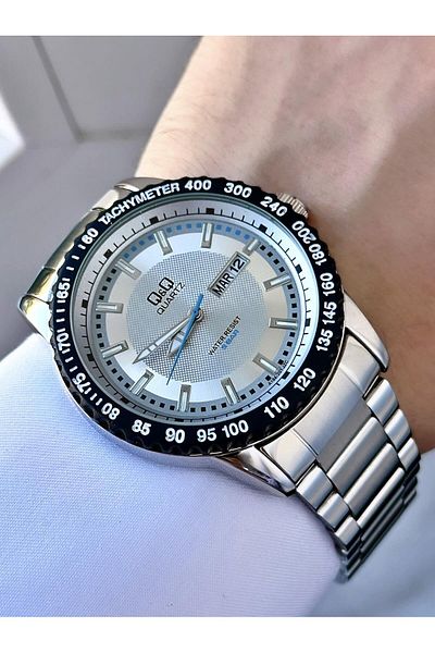 Q&Q Men's Gray Tachometer Frame Date and Day Display Sport Silver Analog Watch