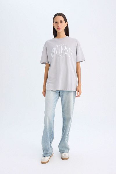 DeFacto Oversize Wide Fit Crew Neck Printed Short Sleeve T-Shirt D5278Ax24Au