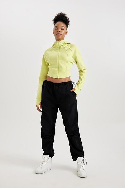 DeFacto Lange Jogginghose mit flexiblen Bündchen - Parachute Pockets B1973ax23au