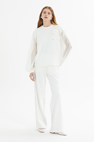 kı.we Transparan Kollu ve Çiçek Aplikeli Beyaz Takım