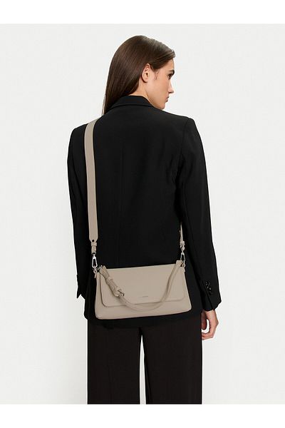 Calvin Klein Brand Logo Women's Shoulder Bag - Multiple Card Compartments, Artificial Leather, Mink K60k 611928 -peg