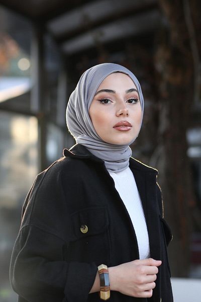 Organic Μοντέλο χτενισμένο βαμβακερό σάλι Hijab - Γκρι