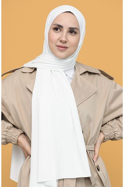 Larissa Scarf شال قطن ممشط باللون الأبيض