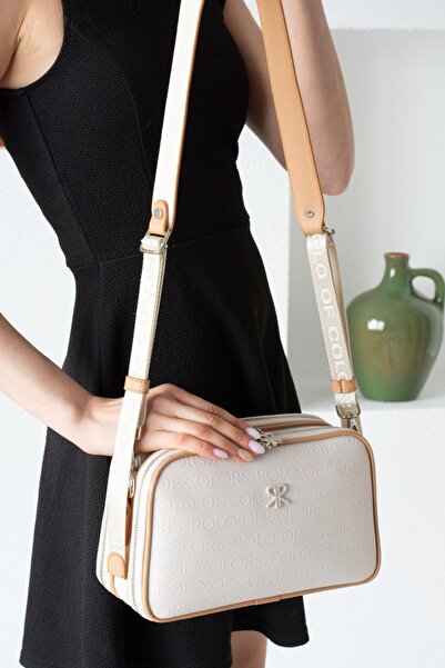 Polo Of Colors Omuz Çantası Uzunluk Ebatı 18 cm Genişlik Ebatı 27 cm