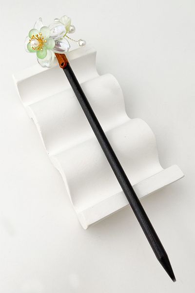 Modex 18cm Flower Patterned Pearl Stick Hair Clip