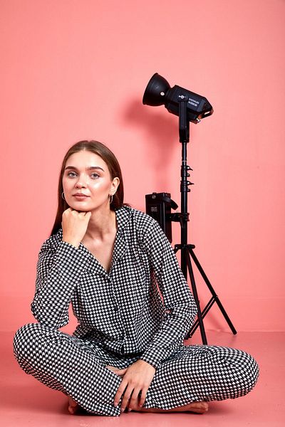 Sude HOMEWEAR Μαύρο σουέτ - Γυναικείο σετ πιτζάμες με μακρυμάνικο σχέδιο Gingham