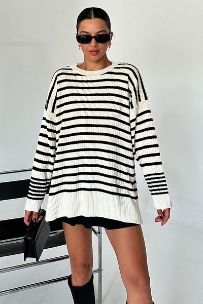MODAGEN Camelfarbener Strickpullover für Damen – Rundhalsausschnitt, gestreift